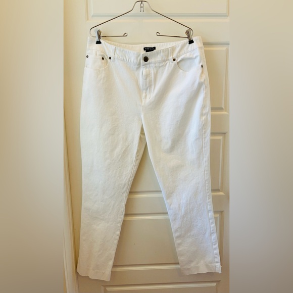 Denim - E39 by Eric Women's Straight-Leg Jeans Size 14 
White like new condition cotton